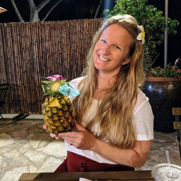 Meet your Posher, Jennifer - Picture 5 of 8